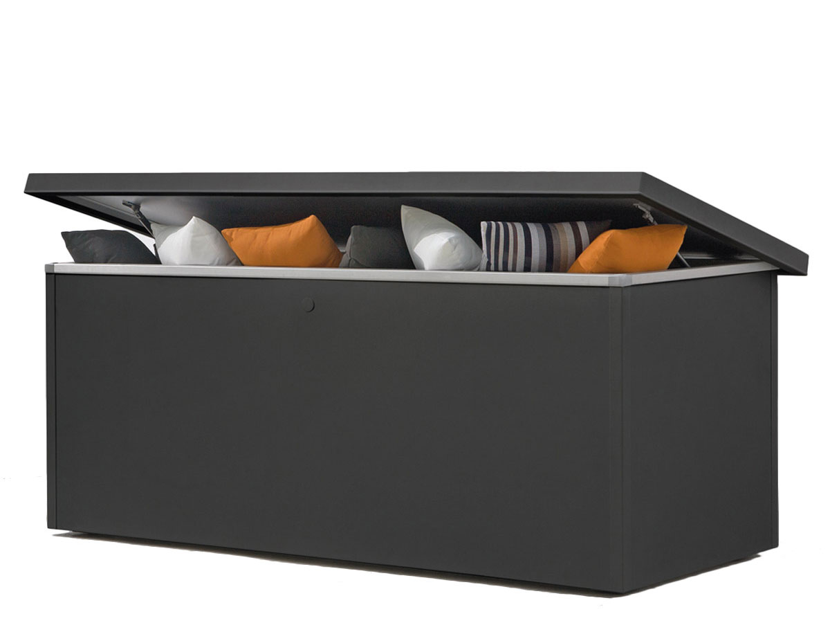 Manutti Fuse Cushion Box