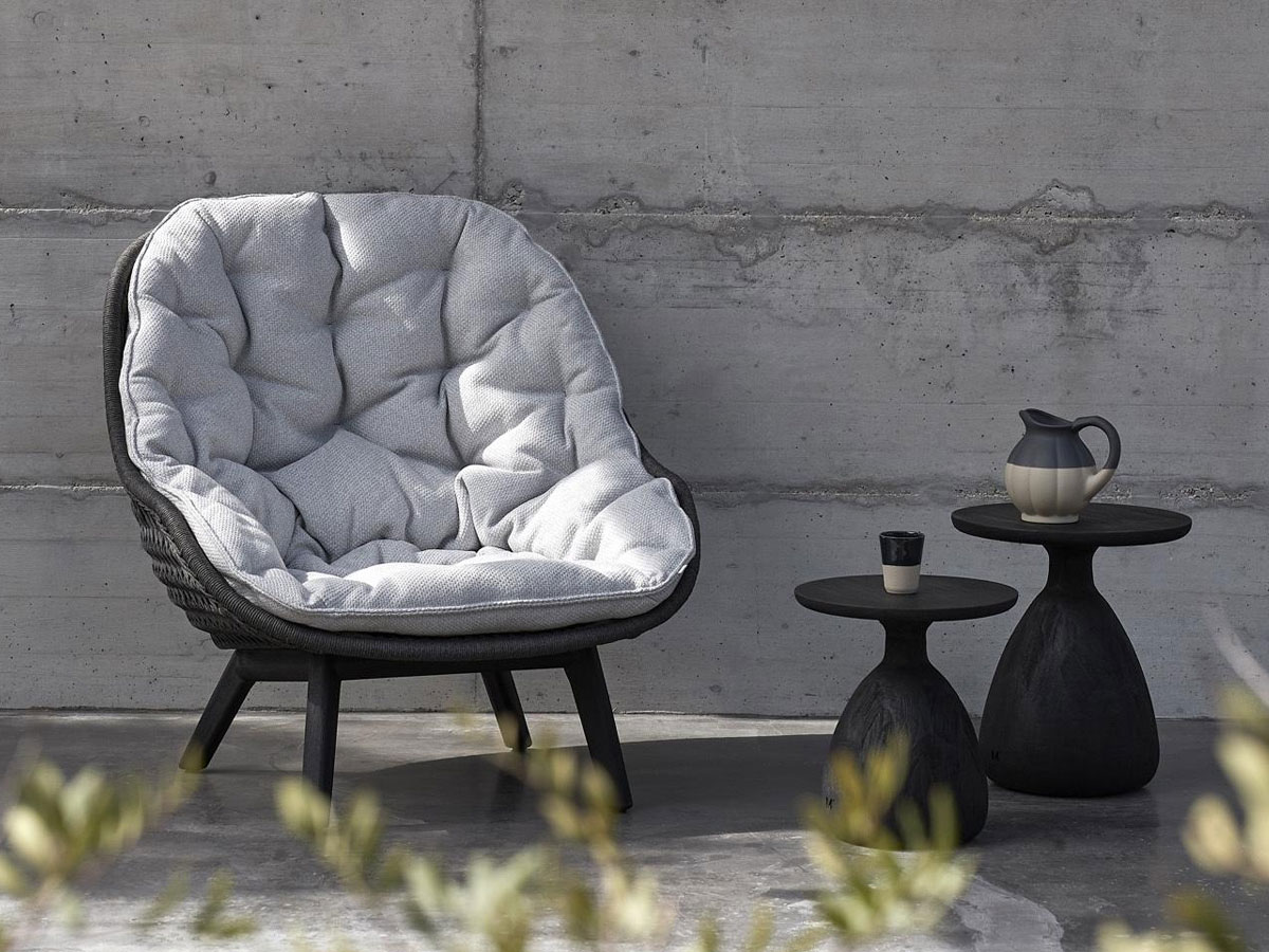 Manutti Sandua Outdoor Lounge Chair High Back Teak C145 Salty White Cushion