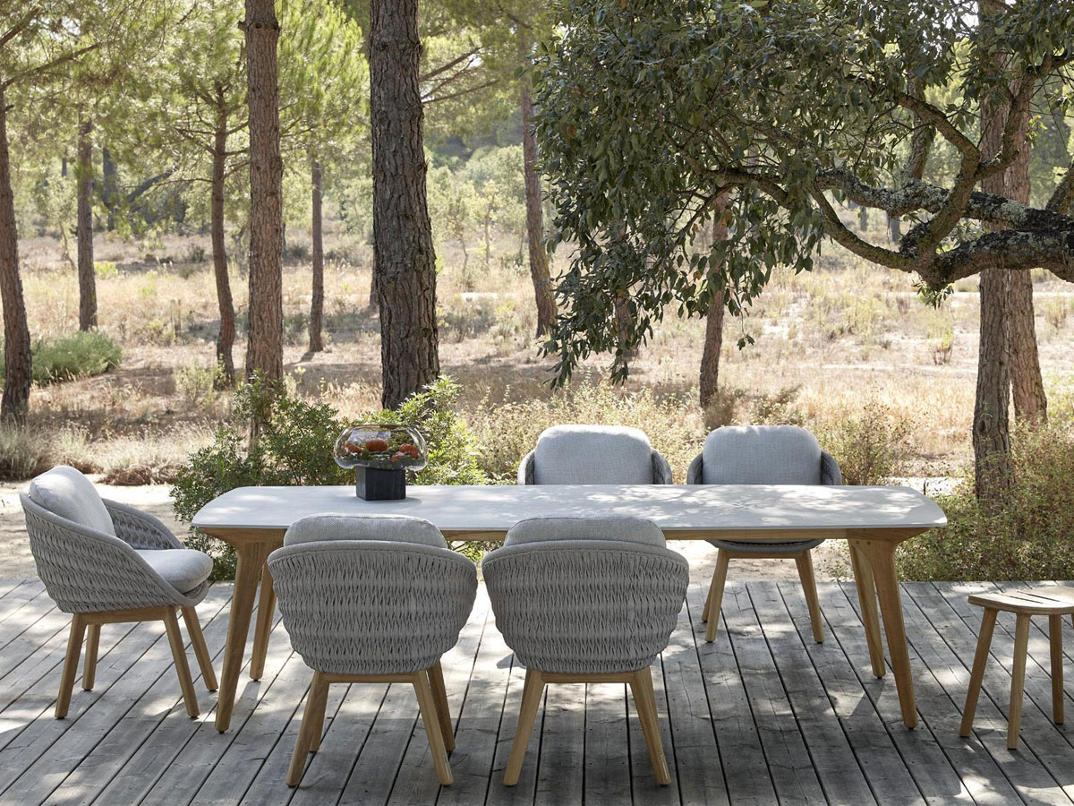 Manutti Sandua Dining Chair Teak C145 Salty White Cushion