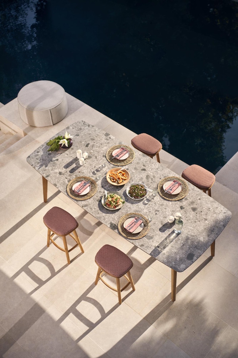 Manutti Torsa Table Collection