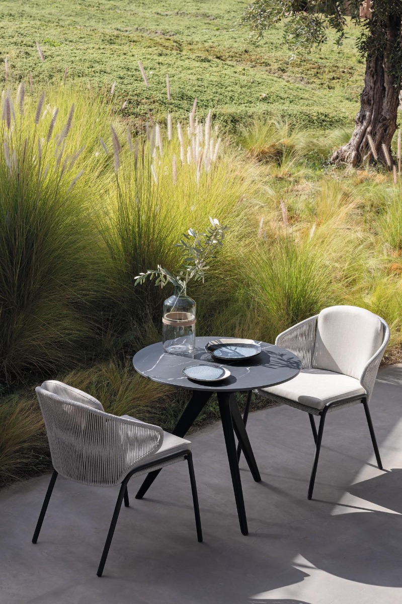 Manutti Torsa Table Collection