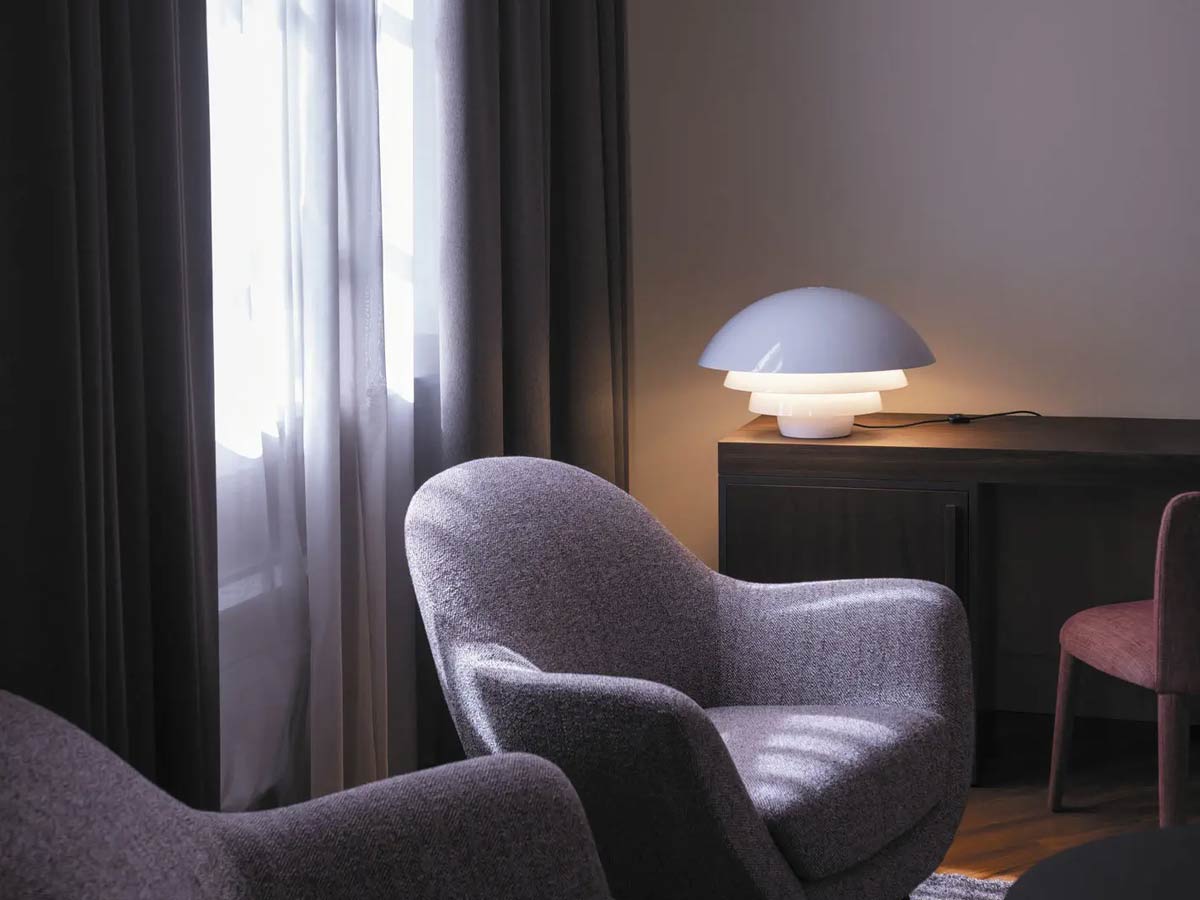 Martinelli Luce Visiere Table Lamp