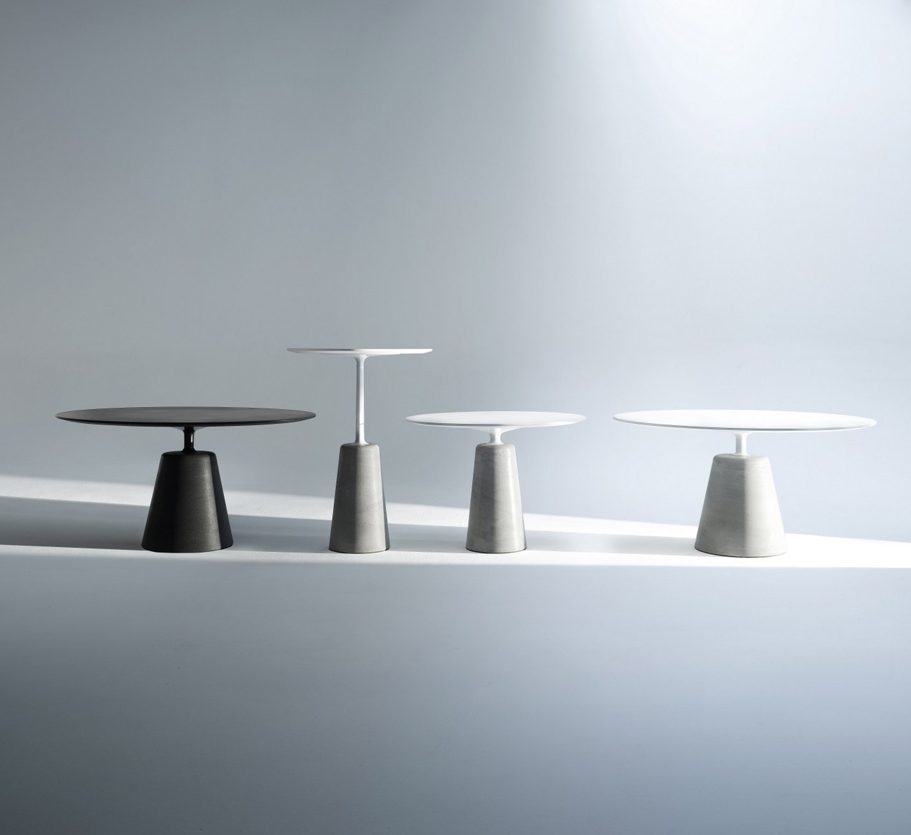 MDF Italia Rock Table H 73 Cm Top In Concrete
