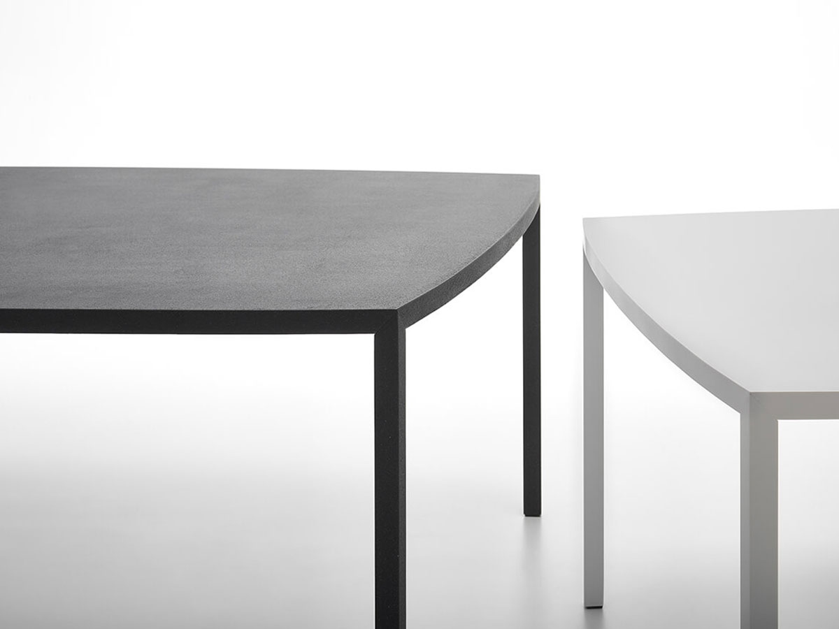 MDF Italia Tense Curve Table