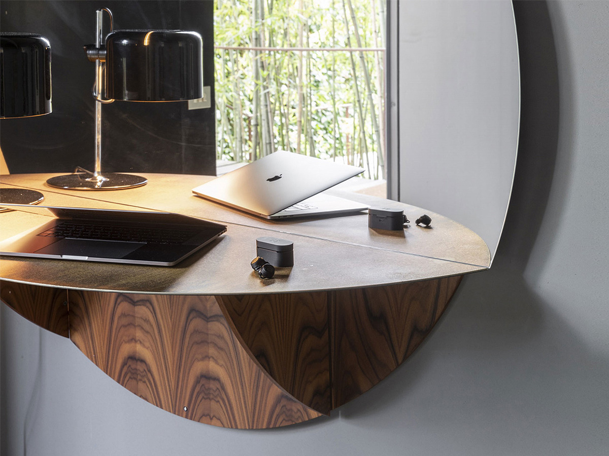 Mogg Brame Mirror