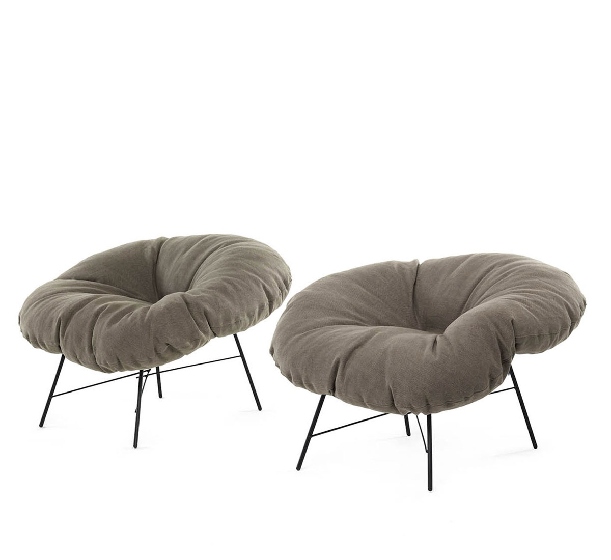 Mogg Closer Armchair