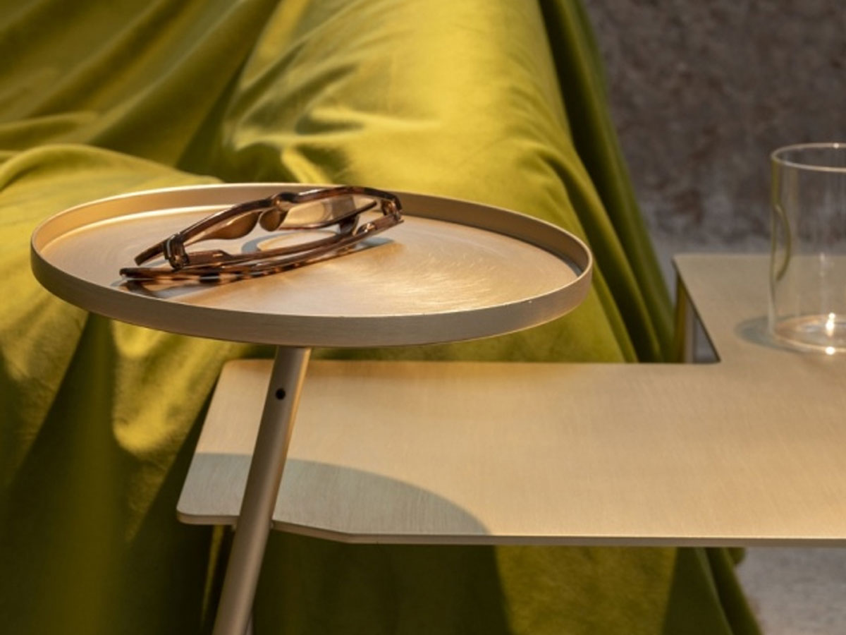 Mogg Dase Corner Table With Lamp And Tray