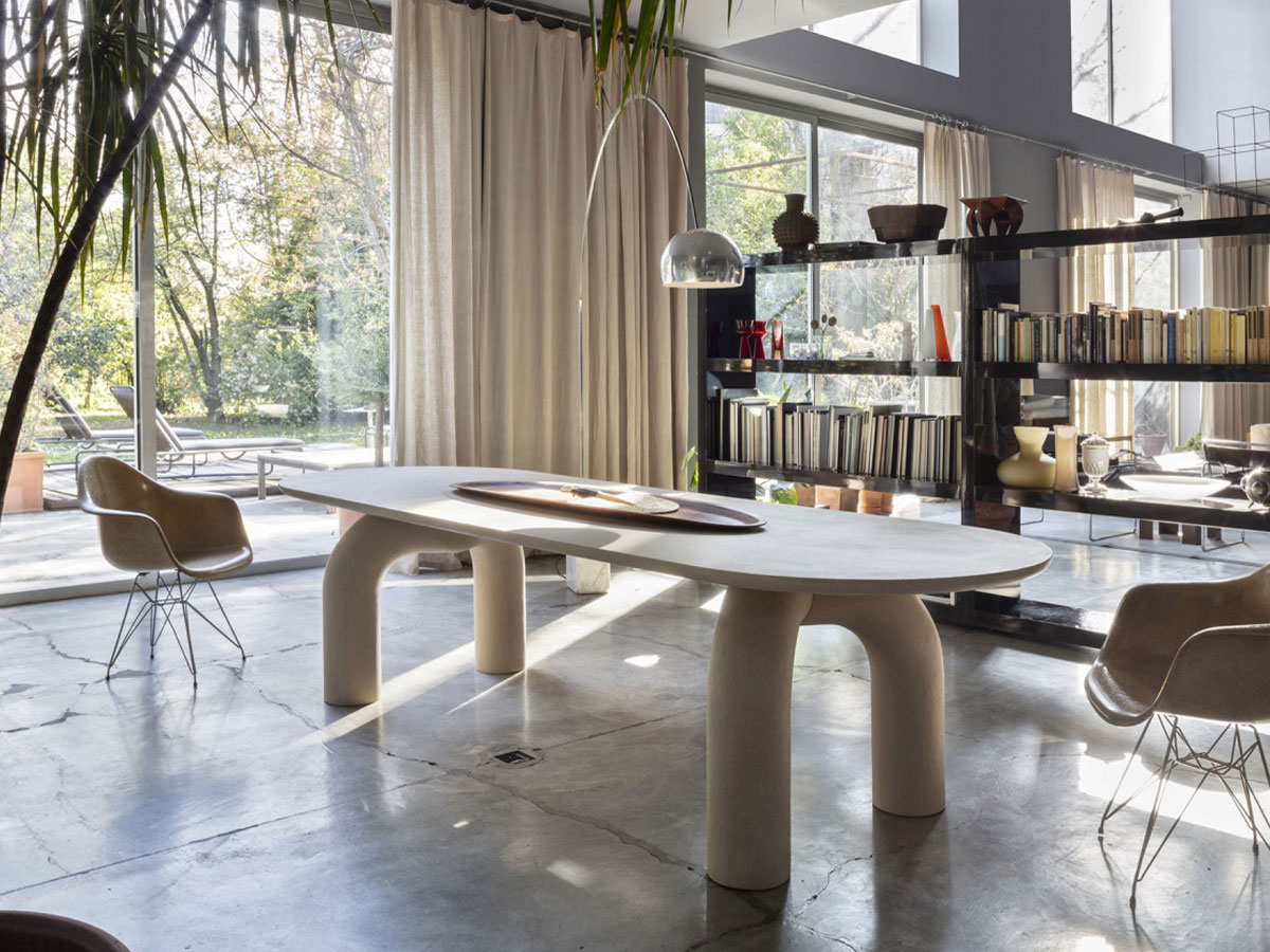 Mogg Elephante Table
