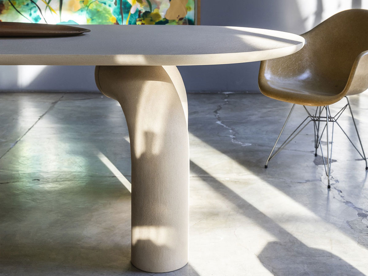 Mogg Elephante Table