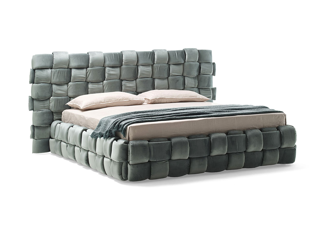 Mogg Flirt Bed
