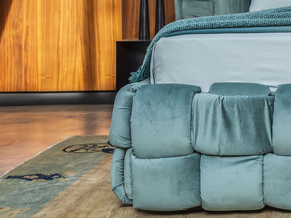 Mogg Flirt Bed
