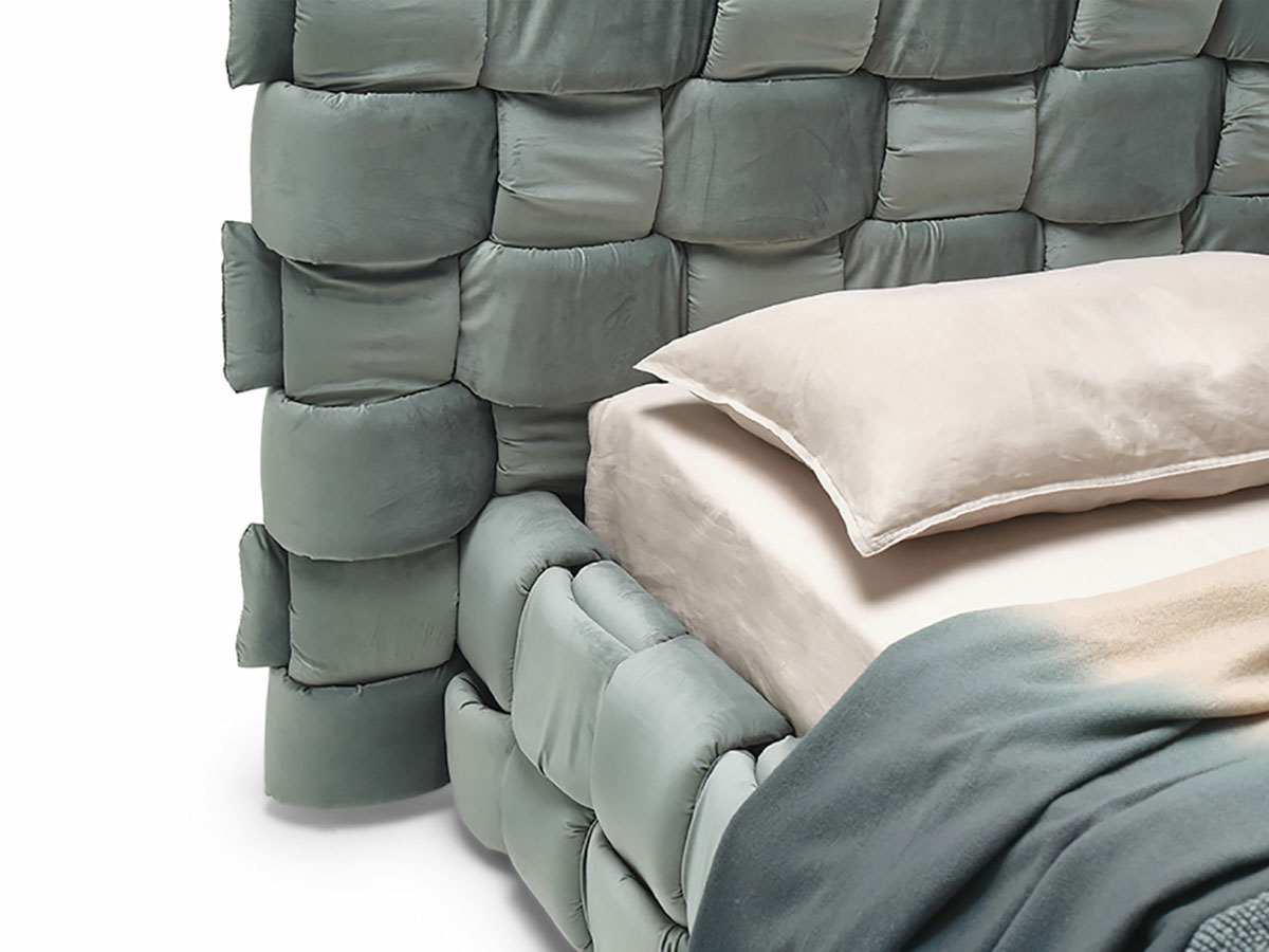 Mogg Flirt Bed