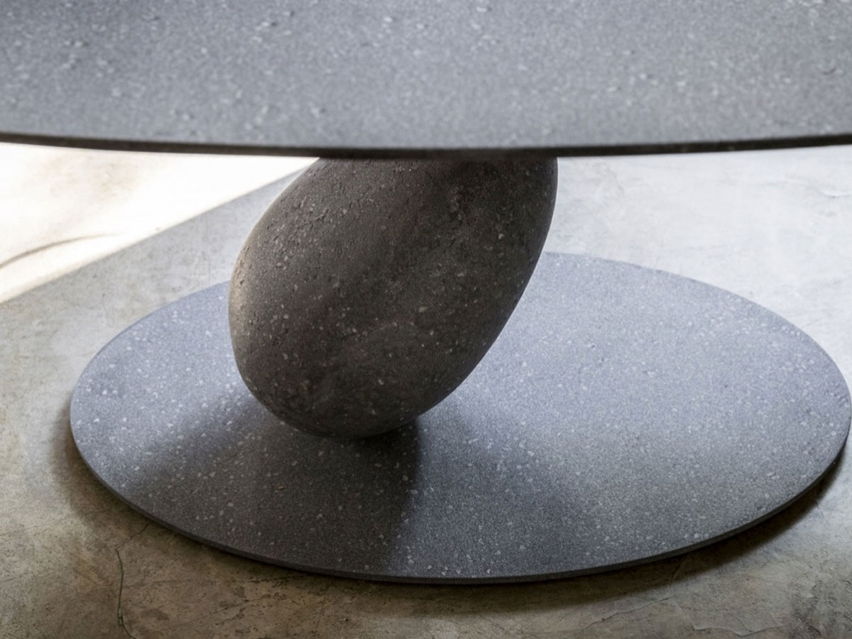 Mogg Matera Table