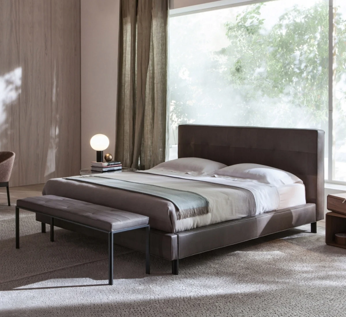Molteni C Anton Bed