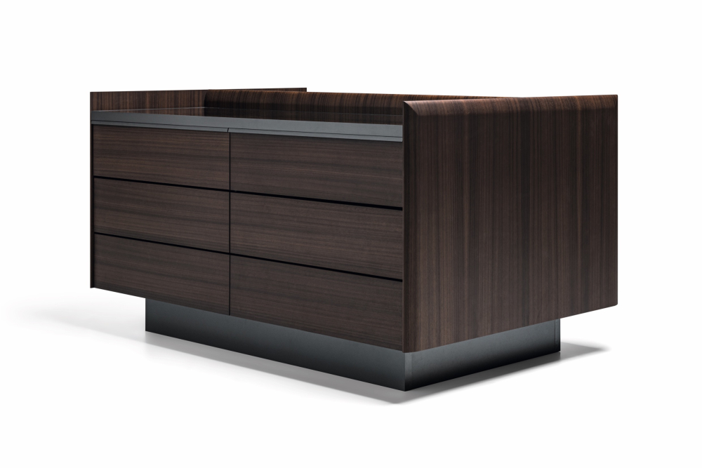 Molteni C Baltimora Freestanding Chest Of Drawers
