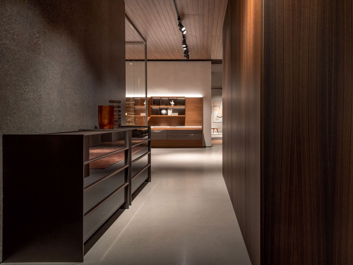Molteni C Casper Chest Of Drawers