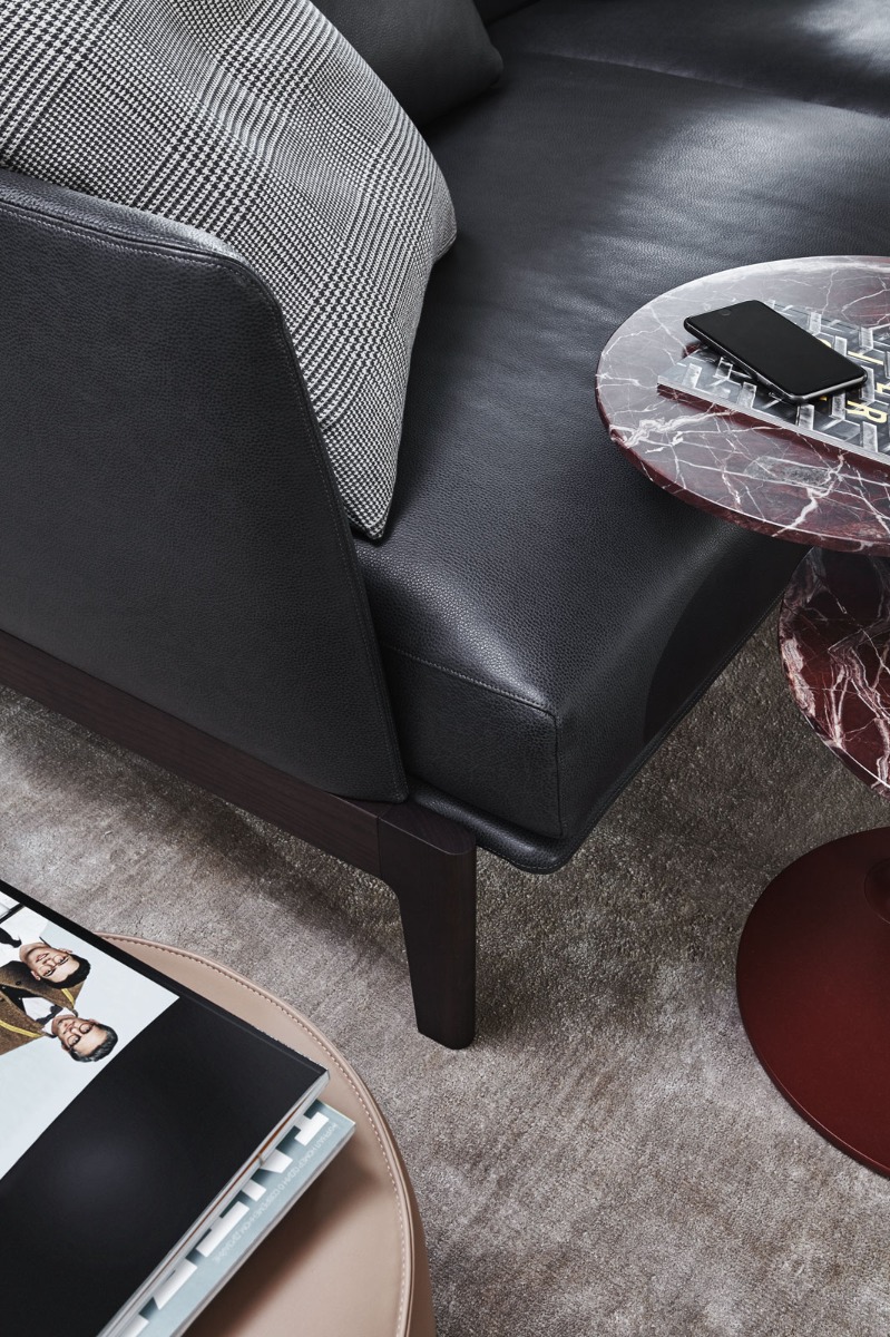 Molteni C Chelsea Sofa Collection