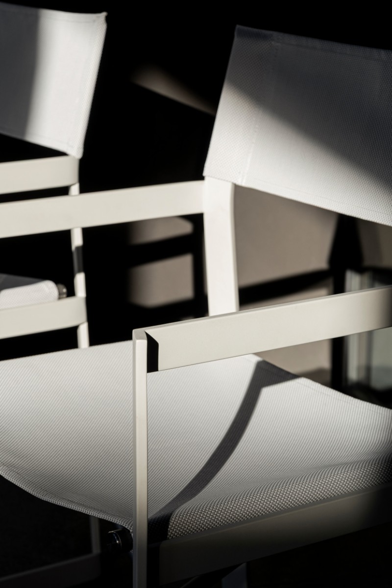 Molteni C Club Chair Nuvia White