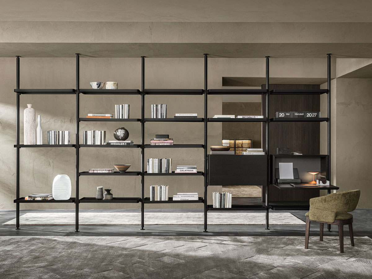 Molteni C Devon Chair With Armrest