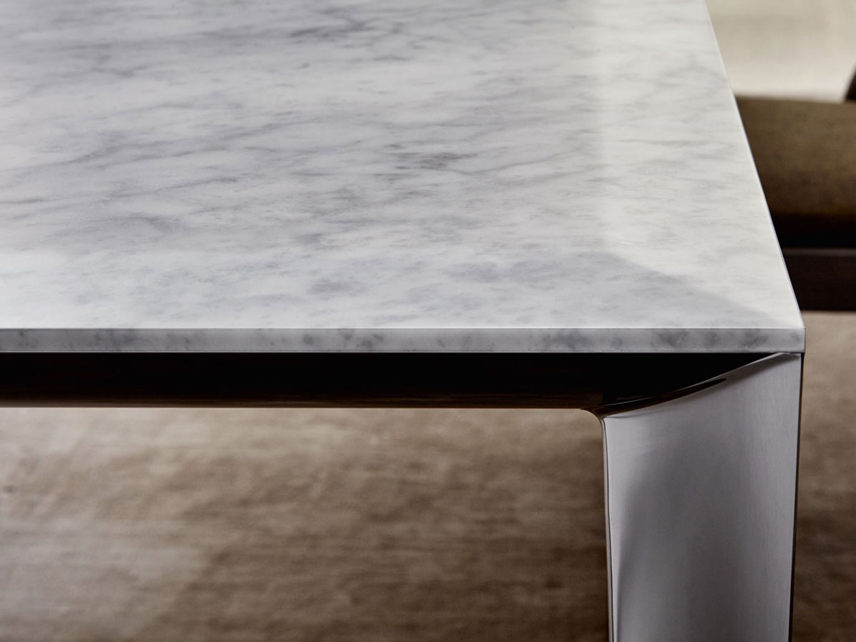 Molteni C Filigree Fixed Table Marble Top
