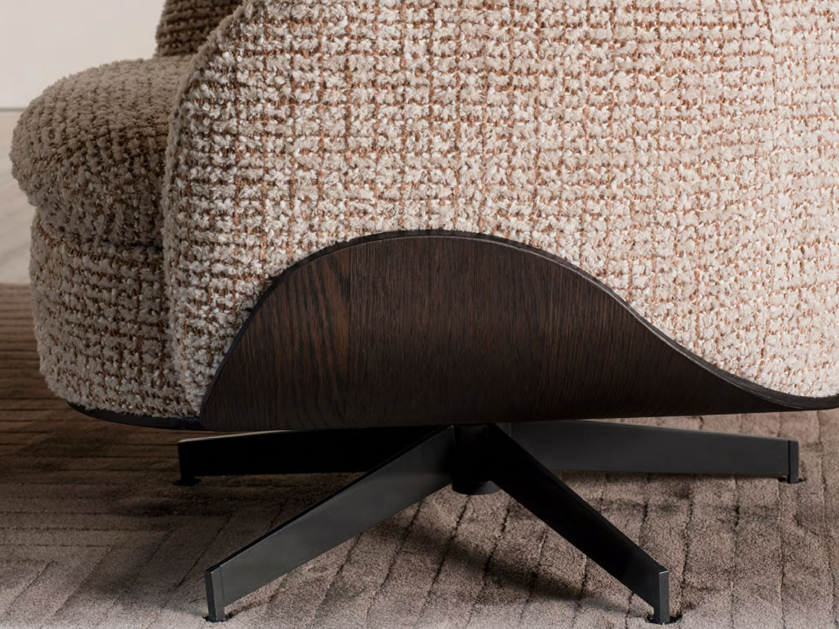Molteni C Leonard Armchair