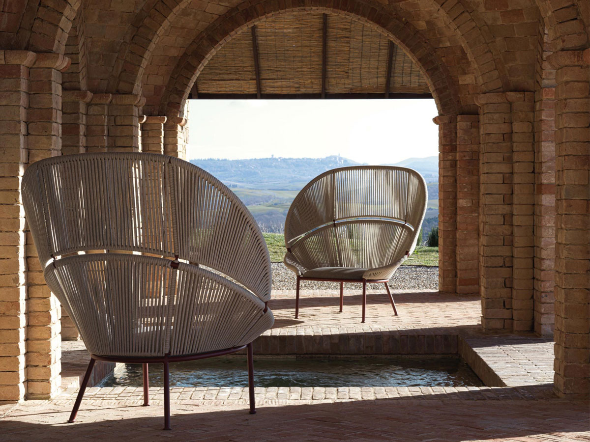 Molteni C Petalo High Back Armchair Outdoor