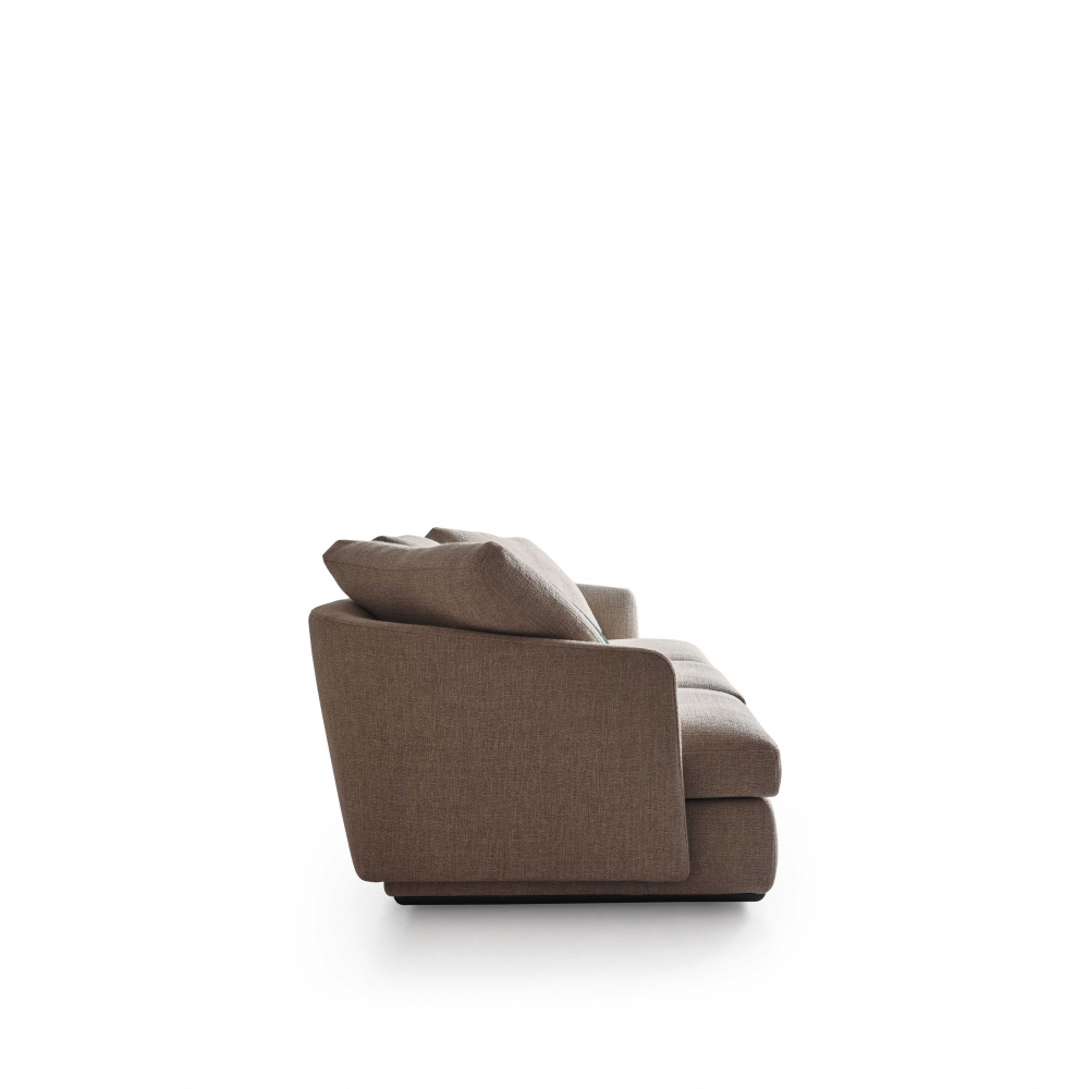 Molteni C Sloane Sofa Collection