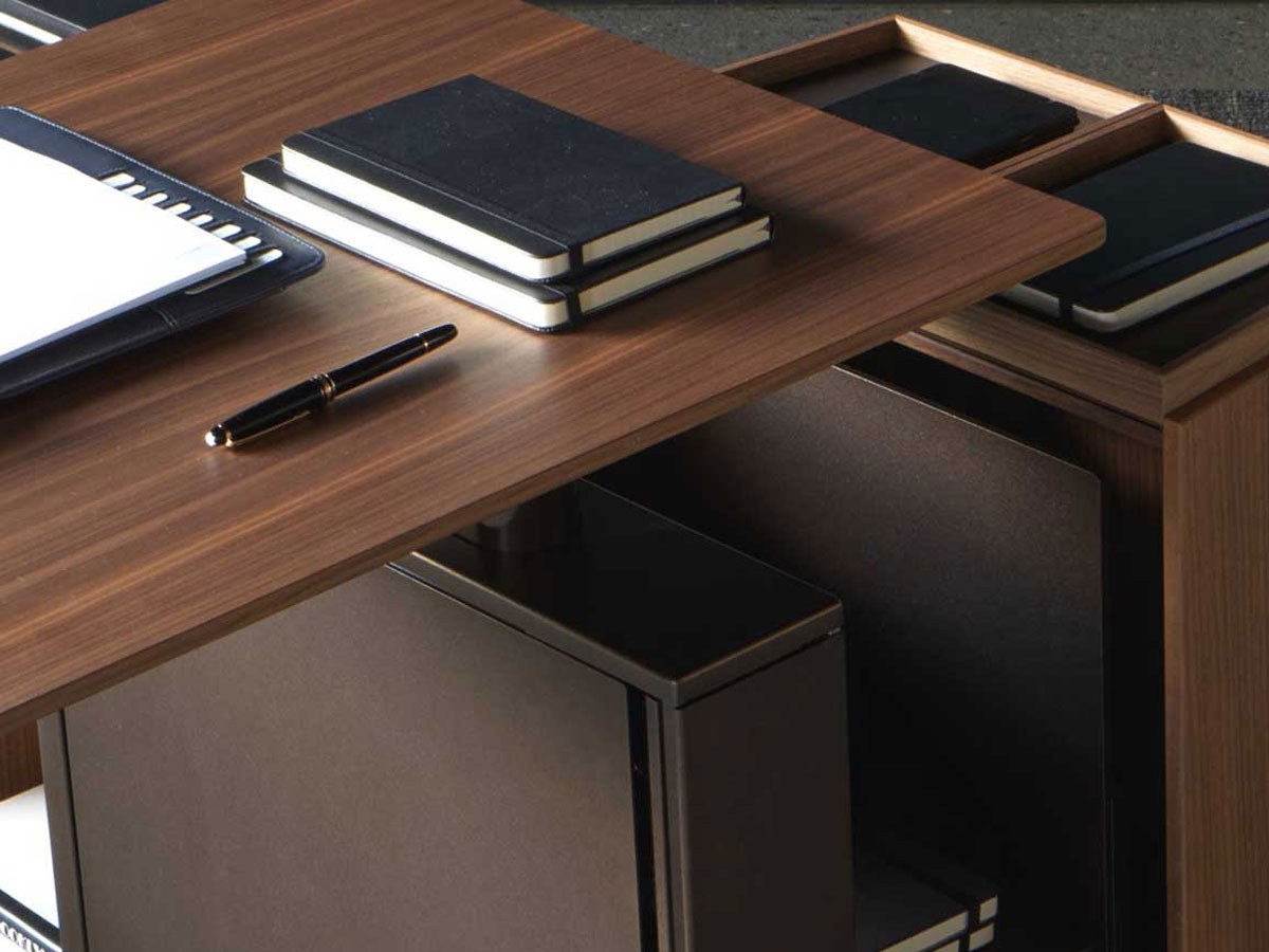 Molteni C Touch Down Unit Workstation