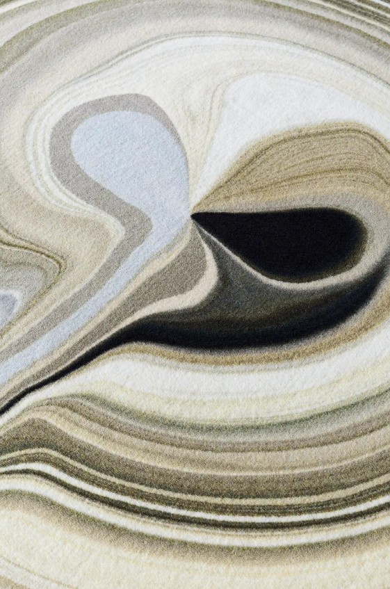 Moooi Carpets Liquid Layers Carpet Organic Shape