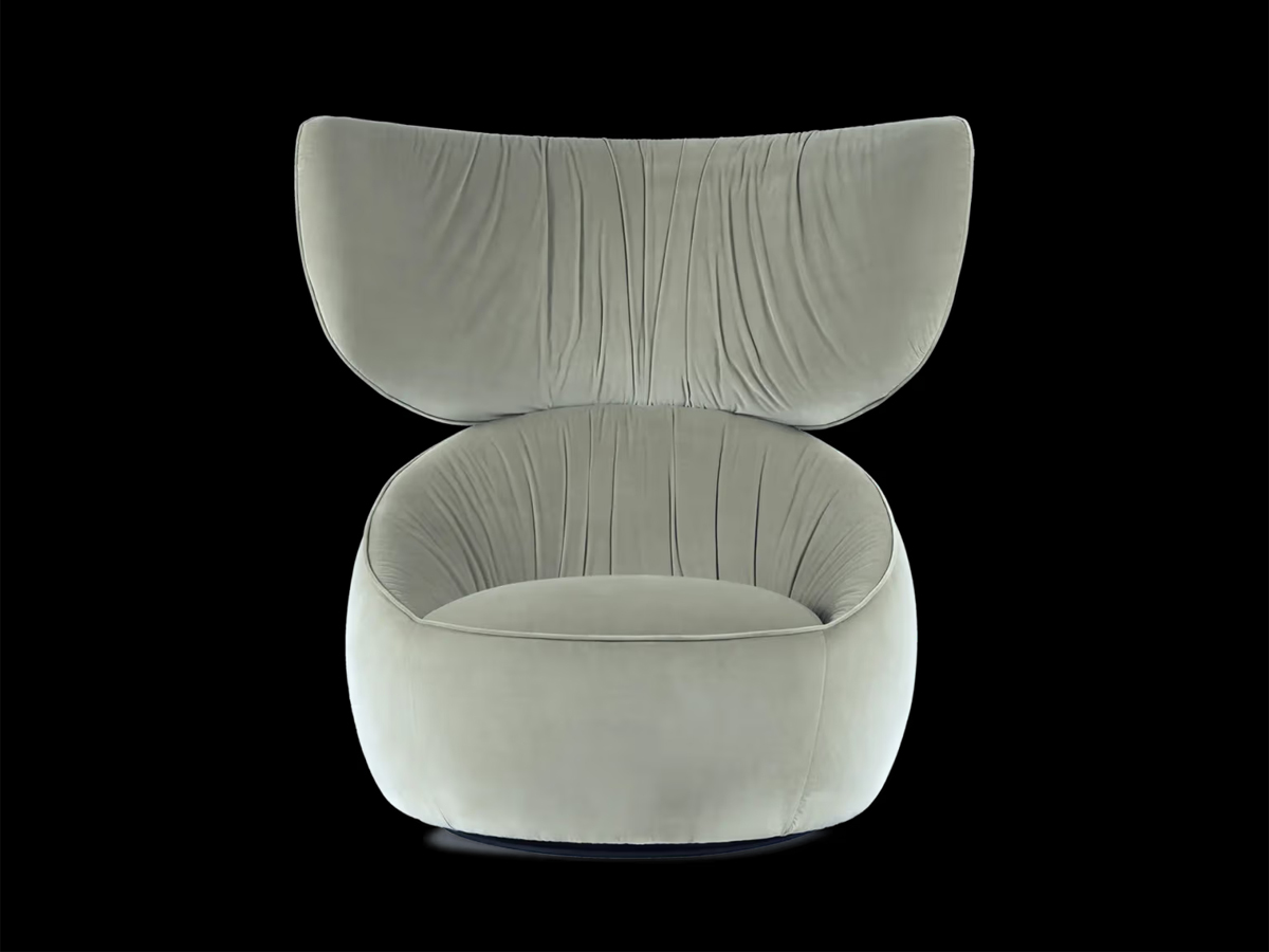 Moooi Hana Wingback Armchair