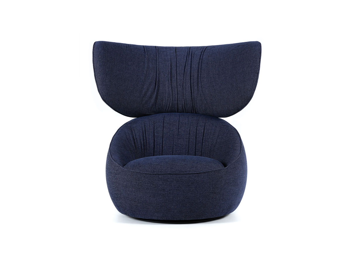 Moooi Hana Wingback Armchair