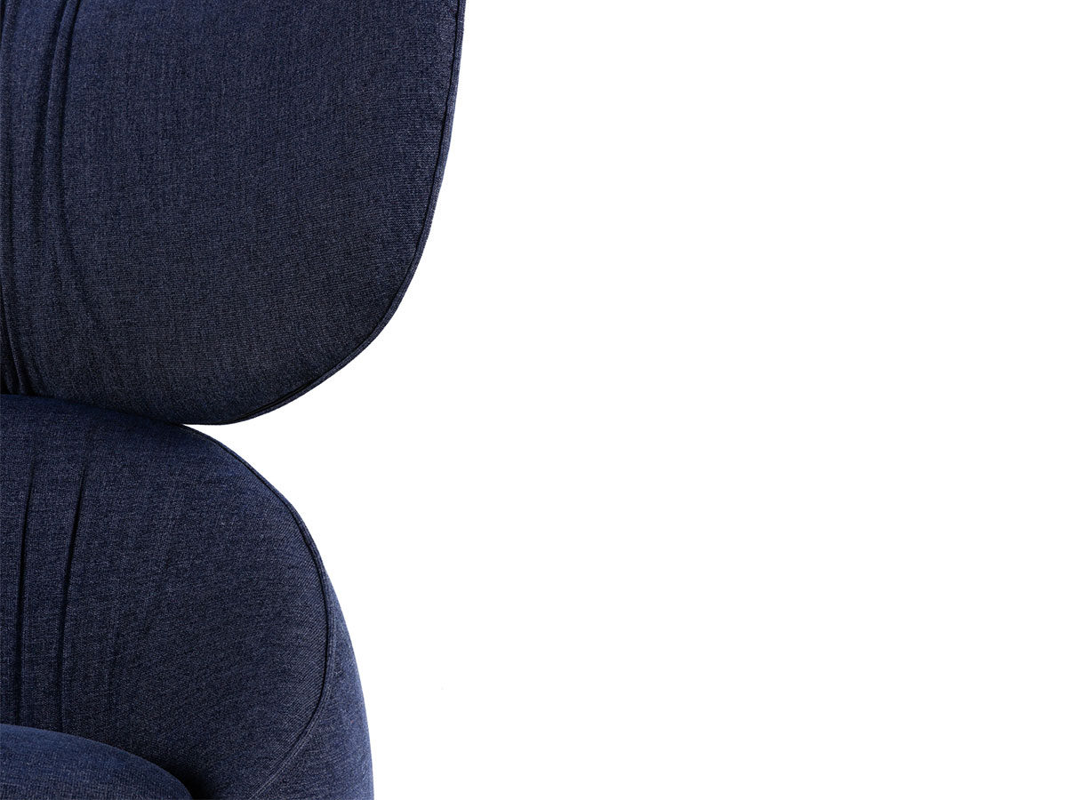 Moooi Hana Wingback Armchair