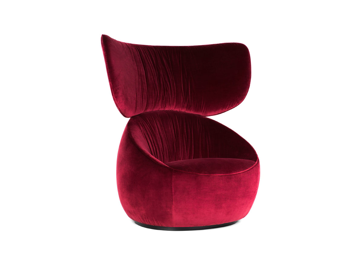 Moooi Hana Wingback Armchair