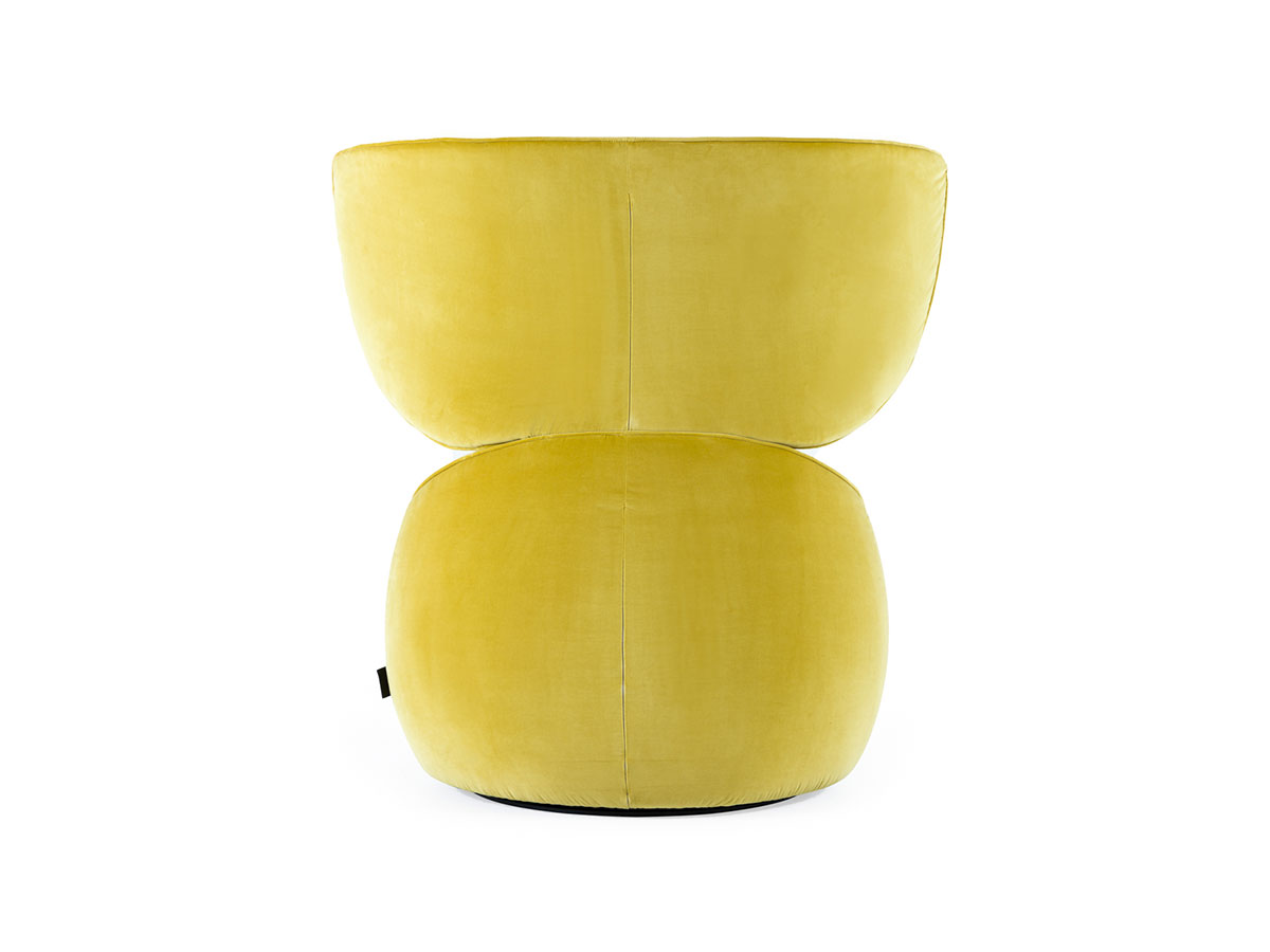 Moooi Hana Wingback Armchair Harald 3 443
