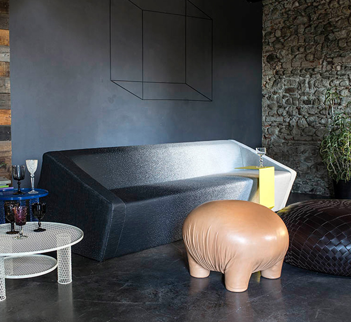 Moroso Anomaly Pouf