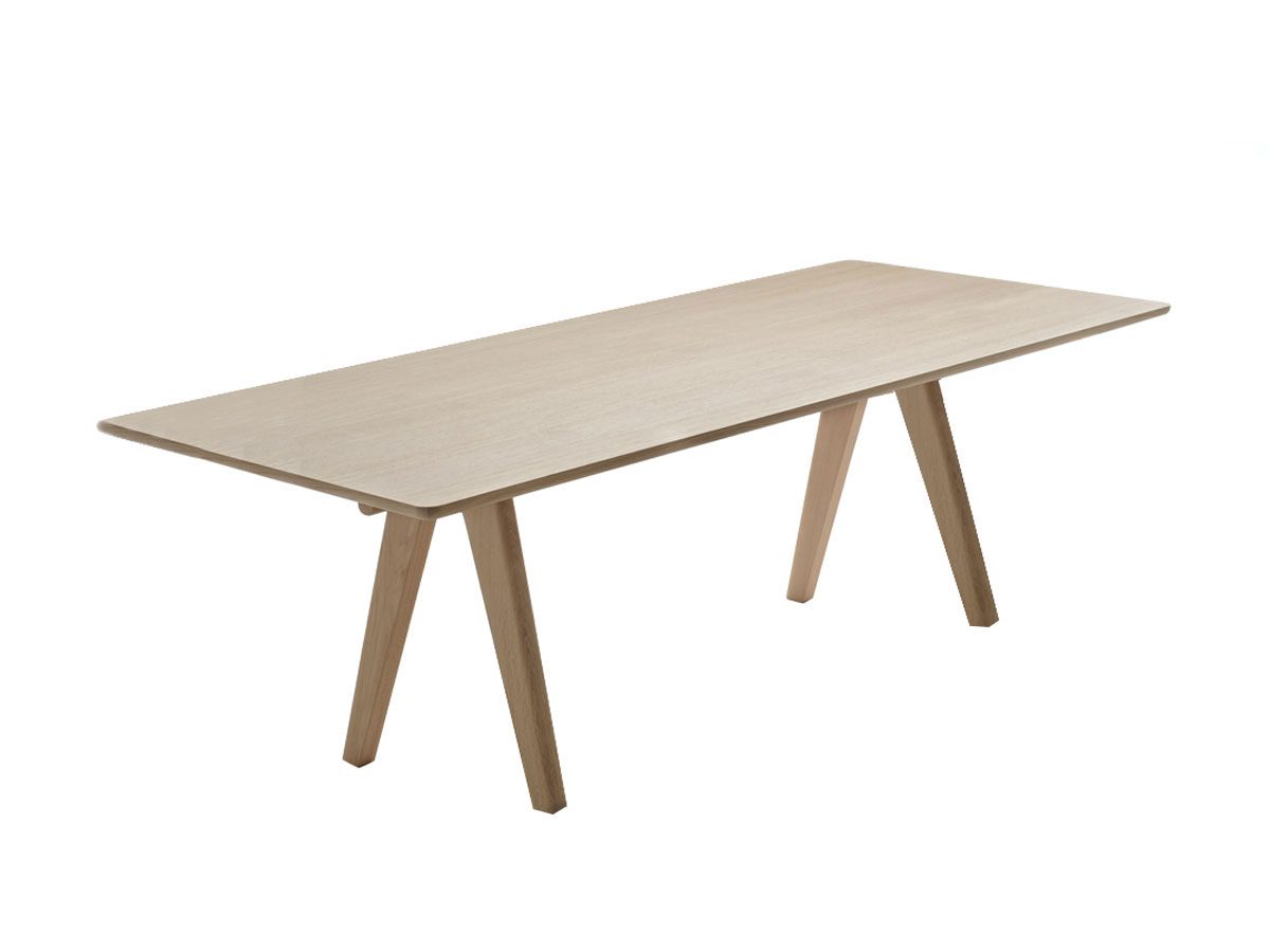Moroso Mathilda Rectangular Table