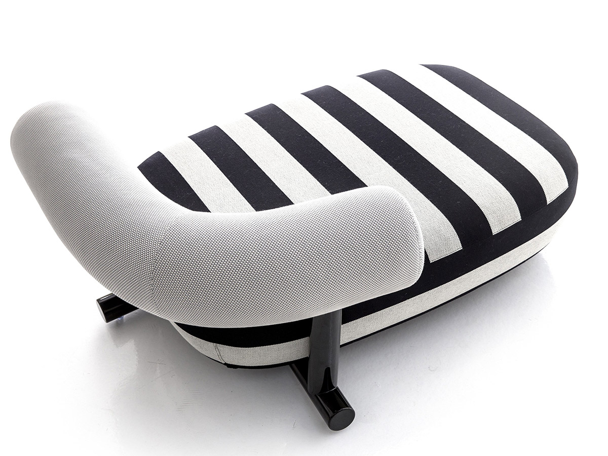 Moroso Pipe Chaise Longue
