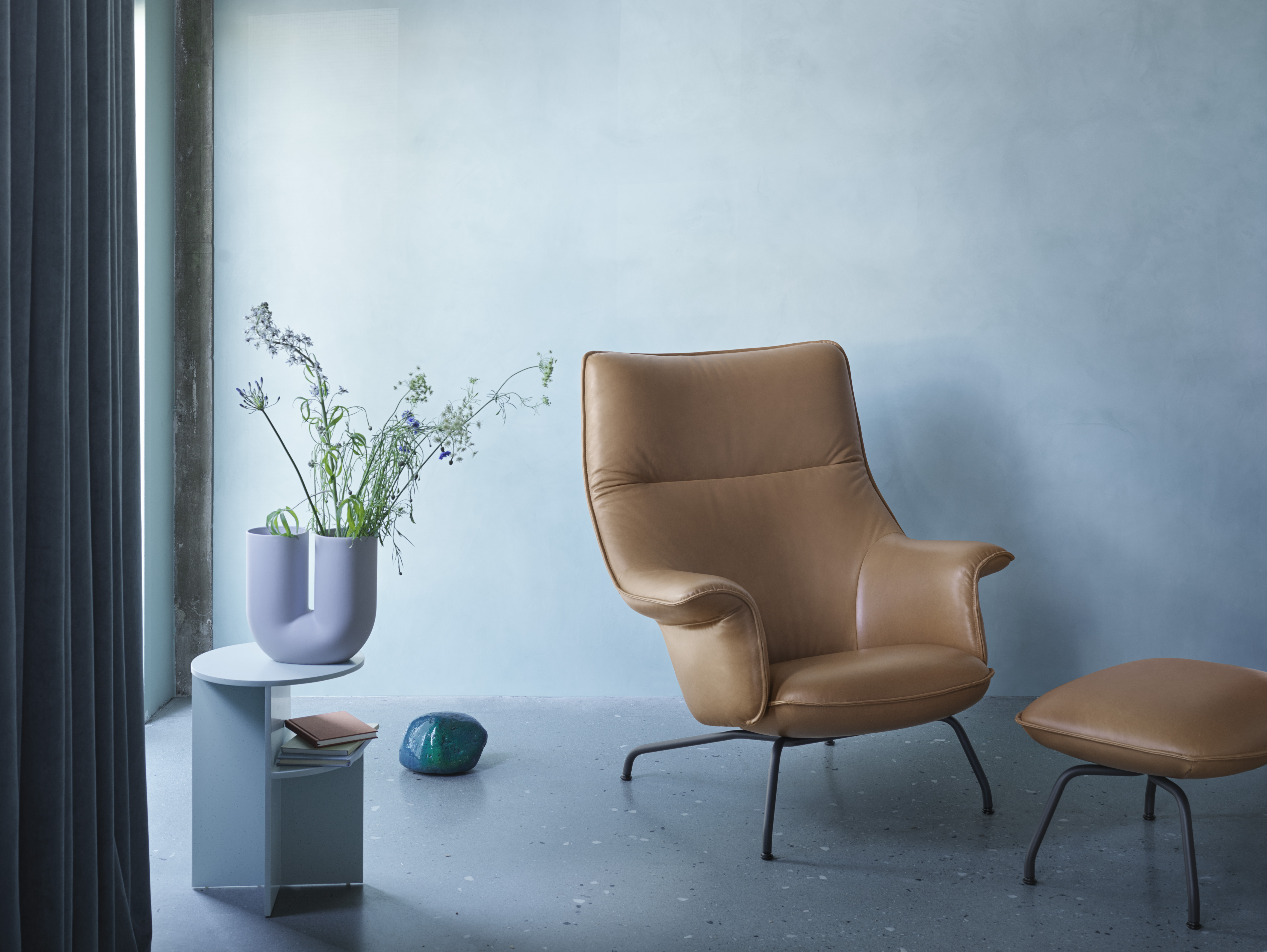 Muuto Doze Lounge Chair Tube Base