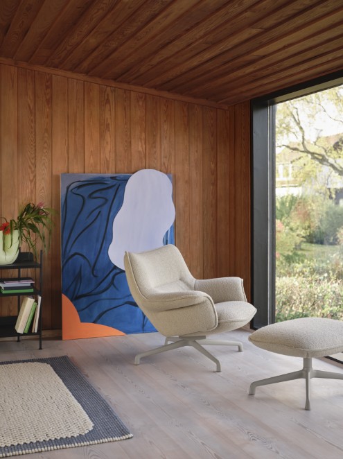 Muuto Doze Lounge Chair Low Back Swivel Base