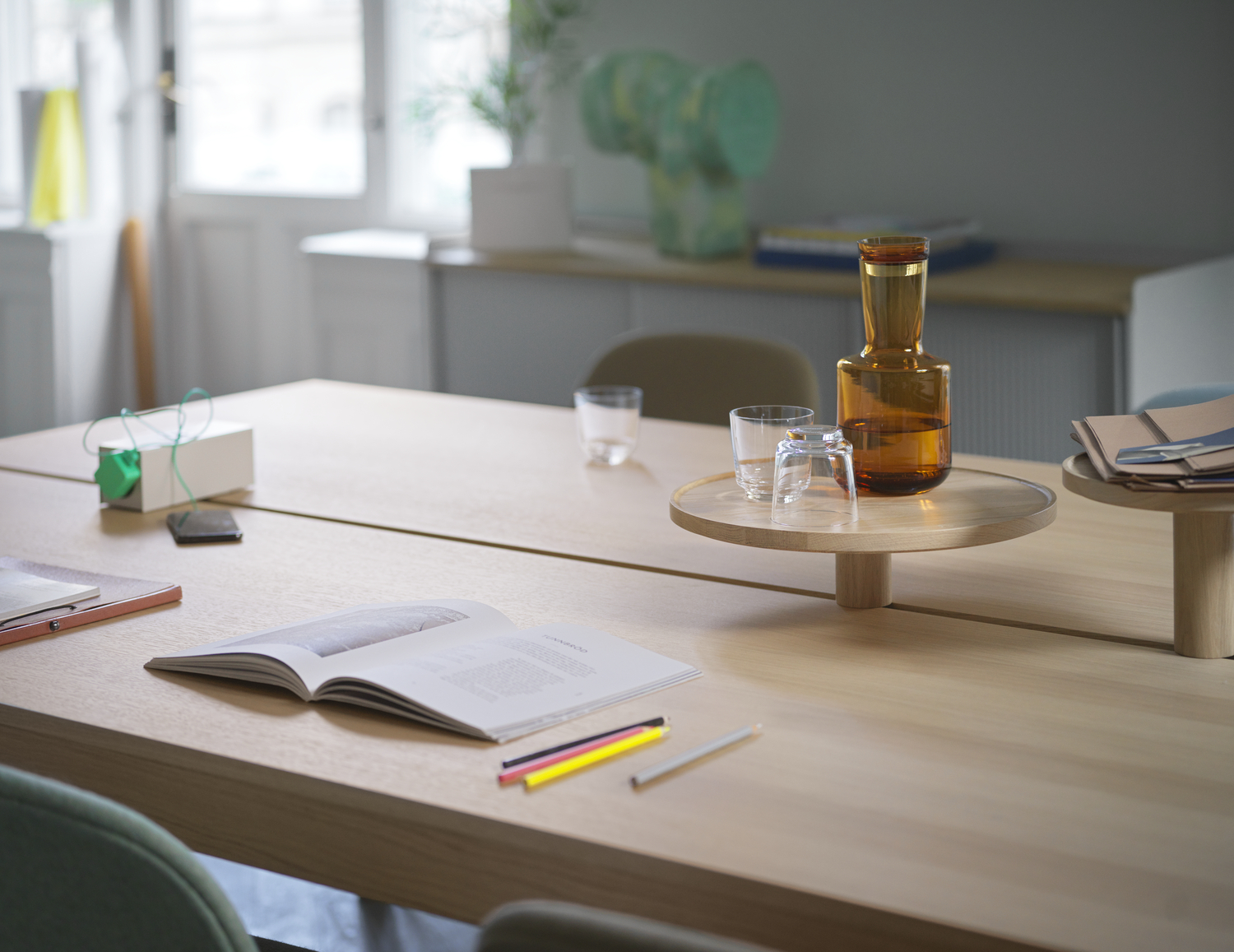 Muuto Linear System Table