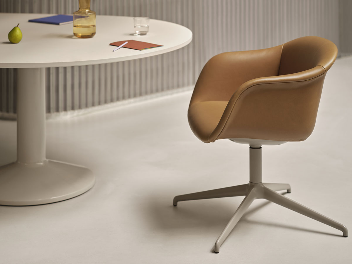 Muuto Midst Conference Table L 330 Cm