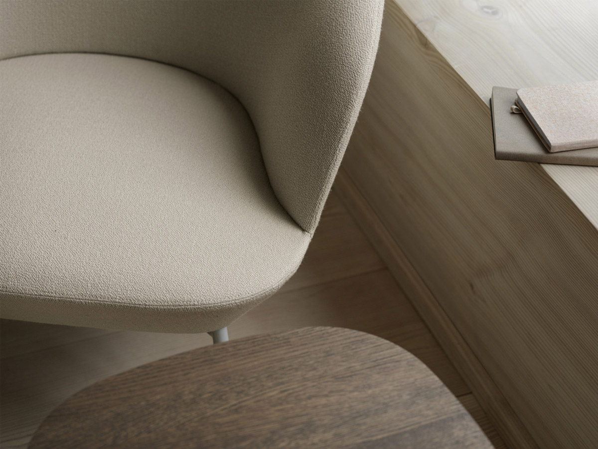 Muuto Oslo Lounge Chair Tube Base