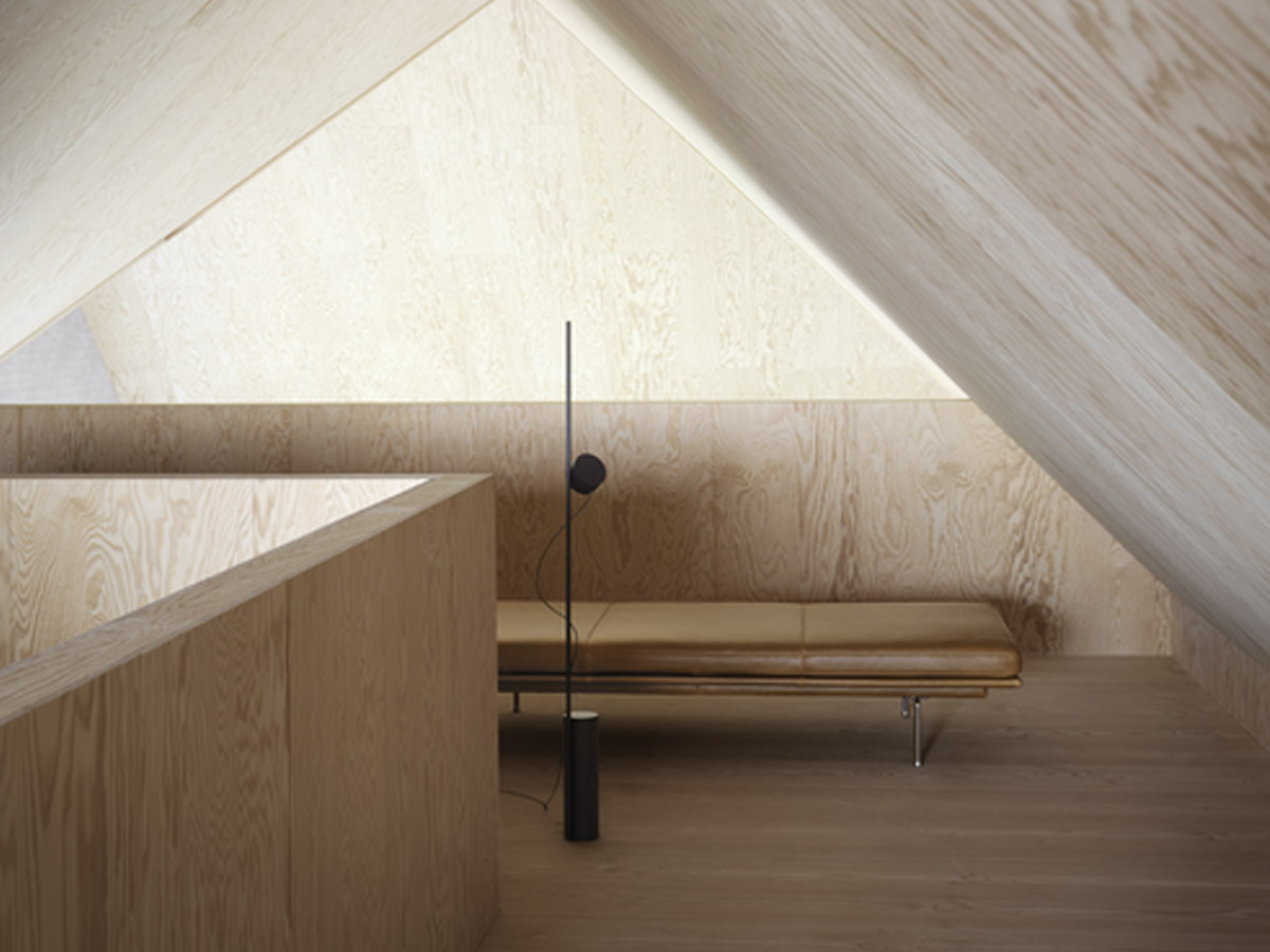 Muuto Outline Daybed