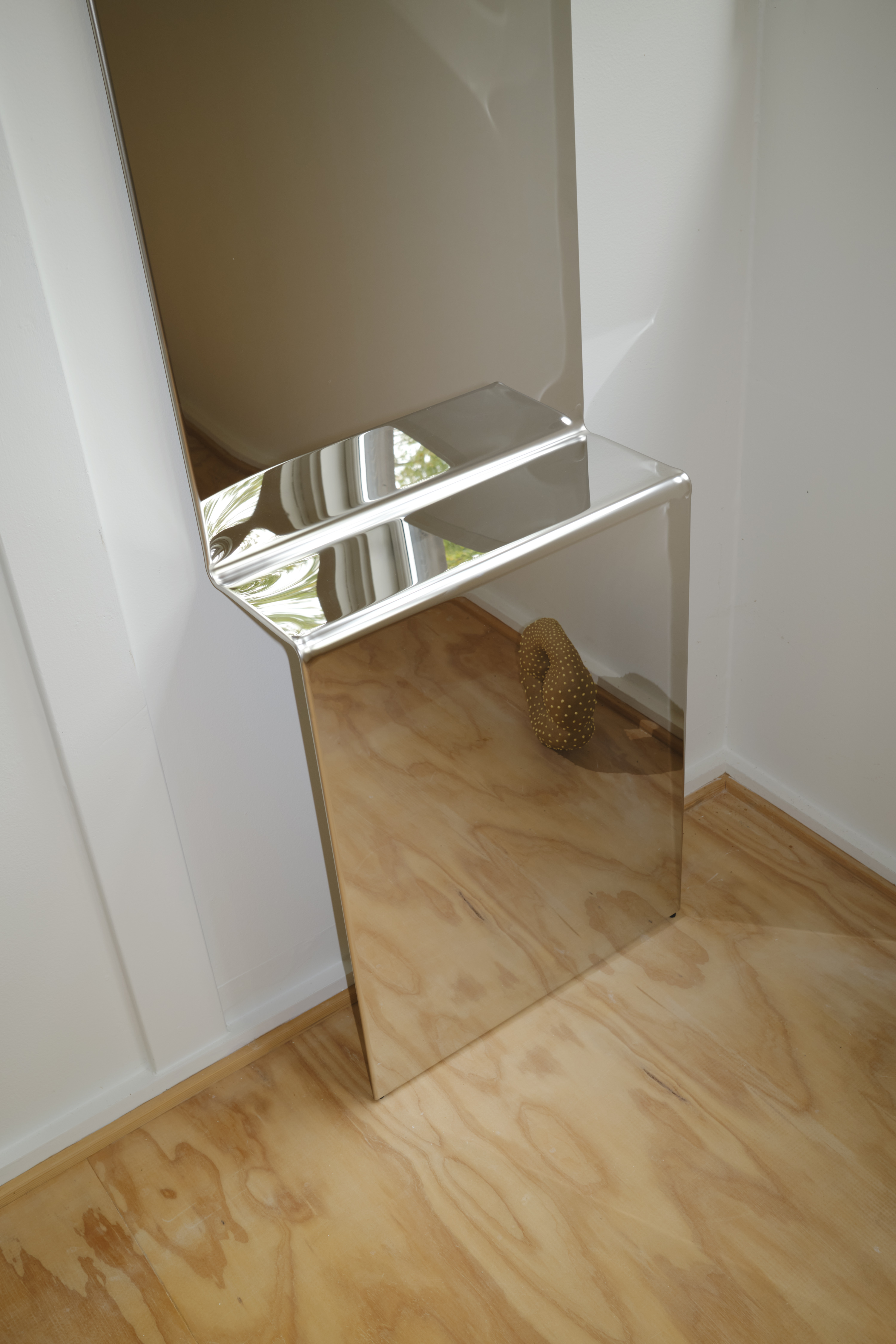 Muuto Pleat Mirror