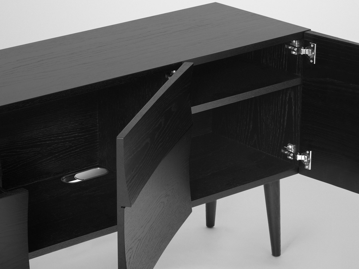 Muuto Reflect Large Sideboard Black Oak