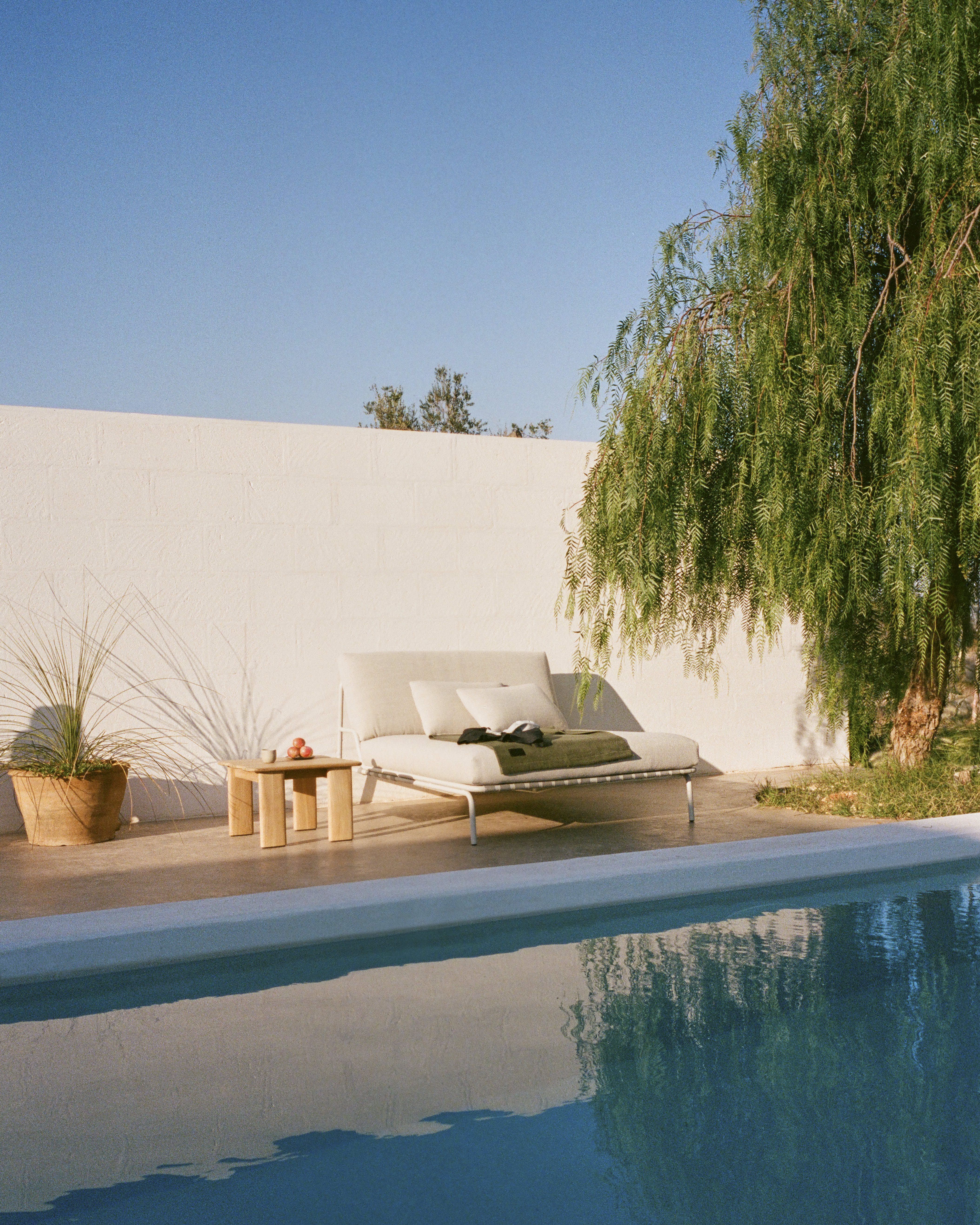 Muuto Settle Lounge Bed