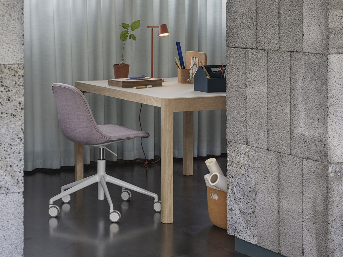 Muuto Workshop Table