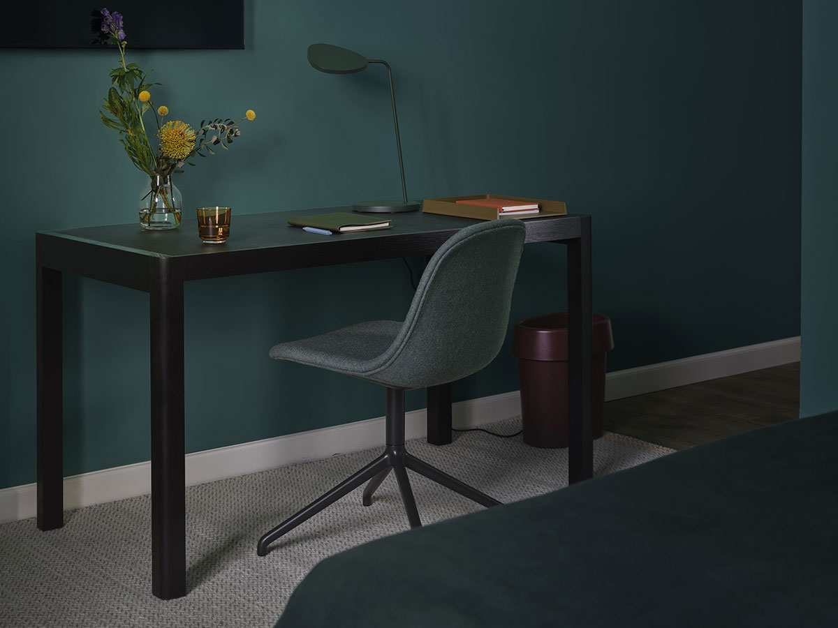 Muuto Workshop Table