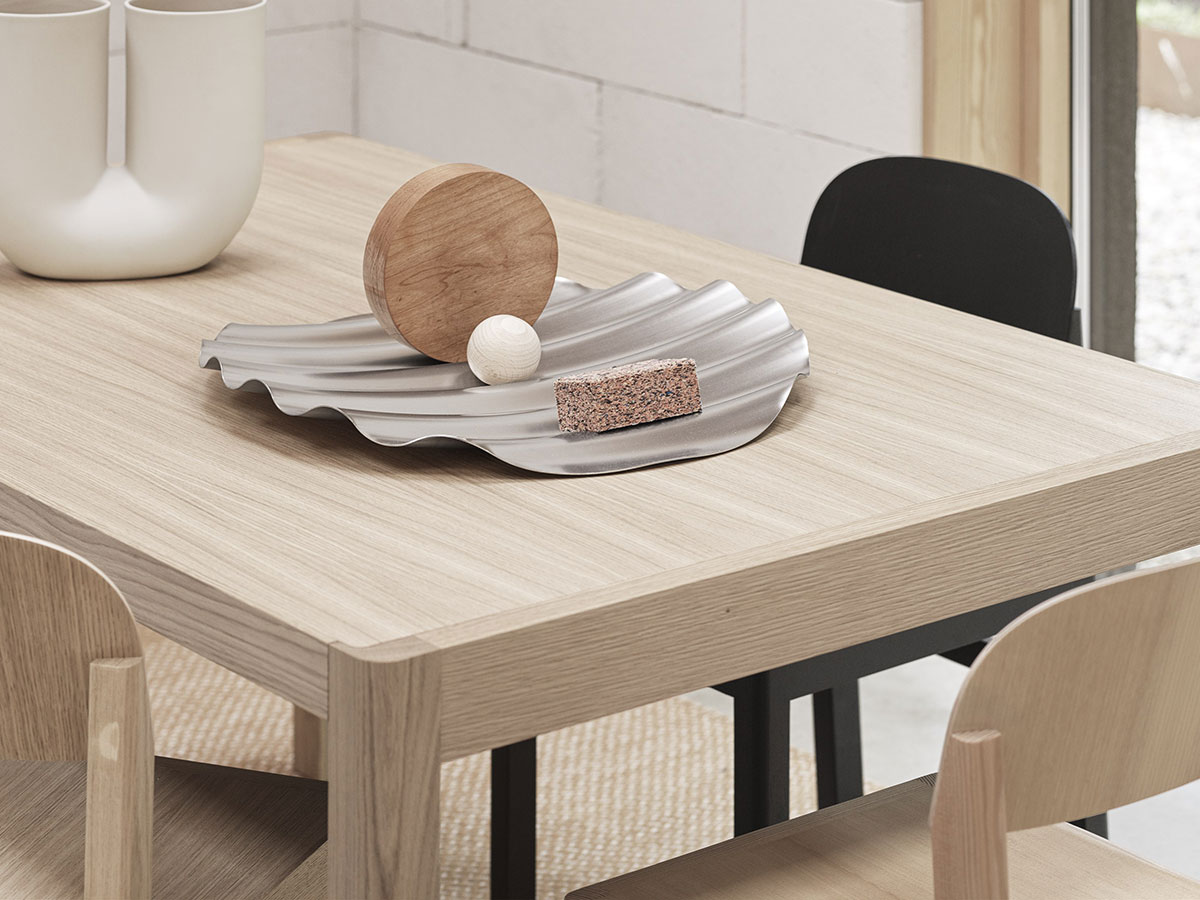 Muuto Workshop Table