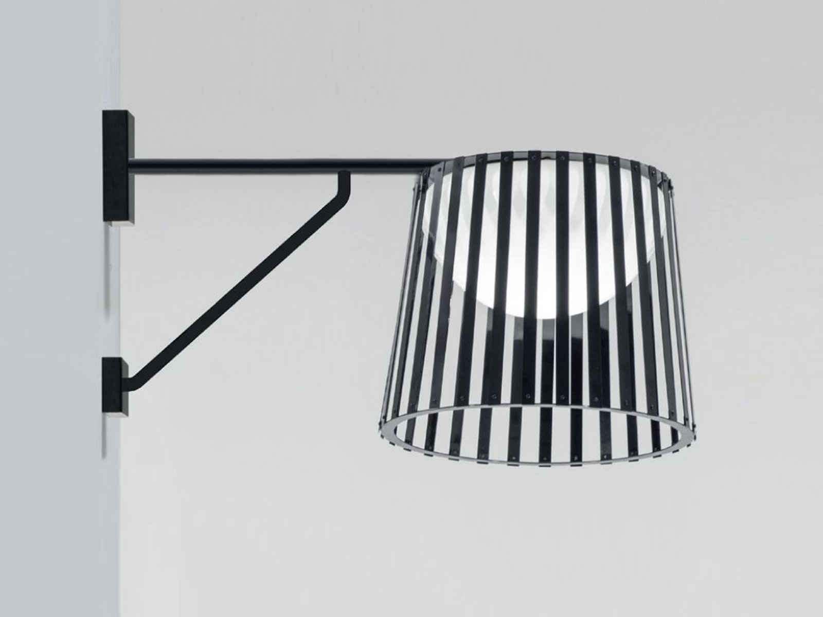 Nahoor Jasper Inandoutdoor Wall Lamp